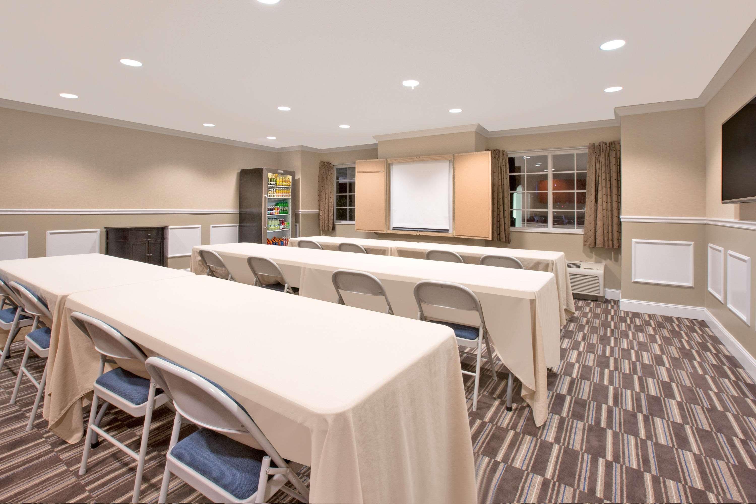 Microtel Inn & Suites By Wyndham Gardendale Eksteriør bilde