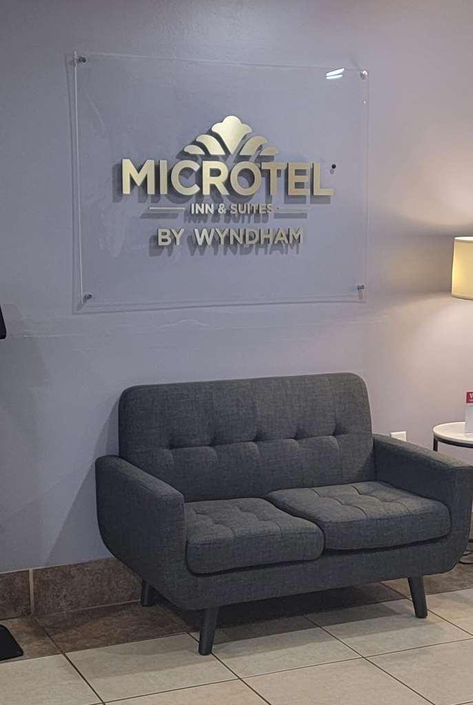 Microtel Inn & Suites By Wyndham Gardendale Interiør bilde